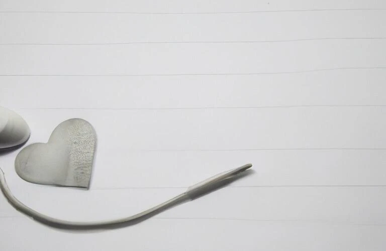 心の痛みを理解し、共に歩む。あなたの心の声に耳を傾けます。
